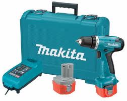 set livrare masina de gaurit profesionala Makita 6271 DWAE set livrare masina de gaurit profesionala Makita 6271 DWAE